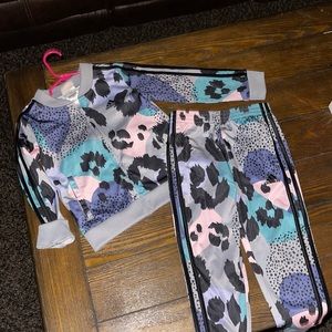 COPY - Girls 4t adidas jumpsuit